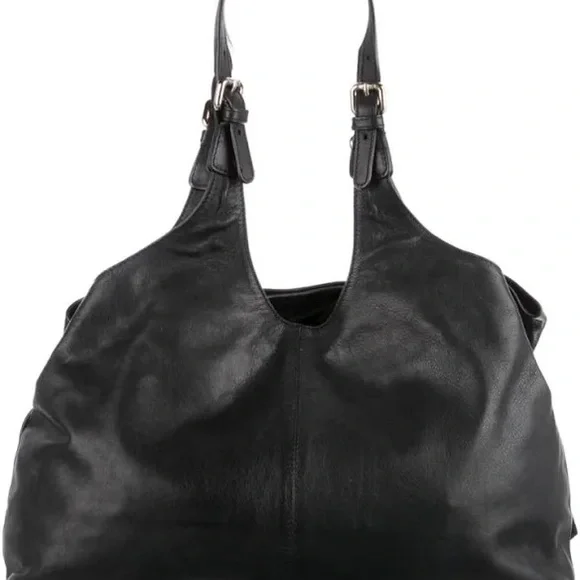 RED Valentino Elegant Black Hobo with Bow - Picture 2 of 6